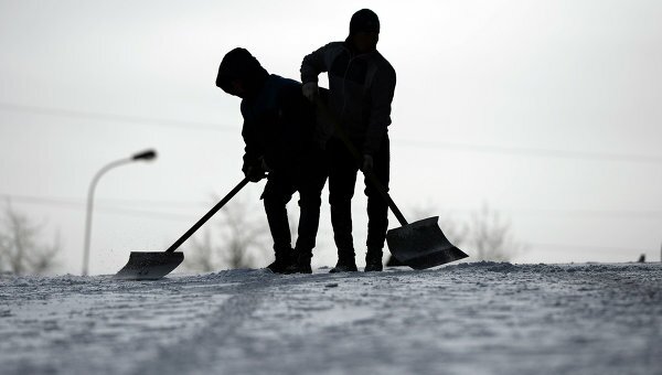 Циклон в Поволжье: борьба с заторами, отмена авиарейсов и режим ЧС